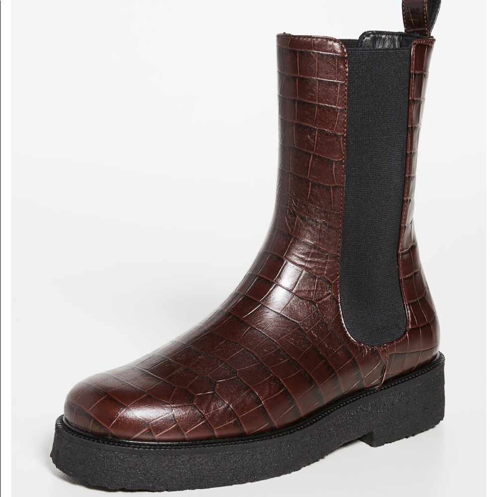 STAUD Chelsea boots